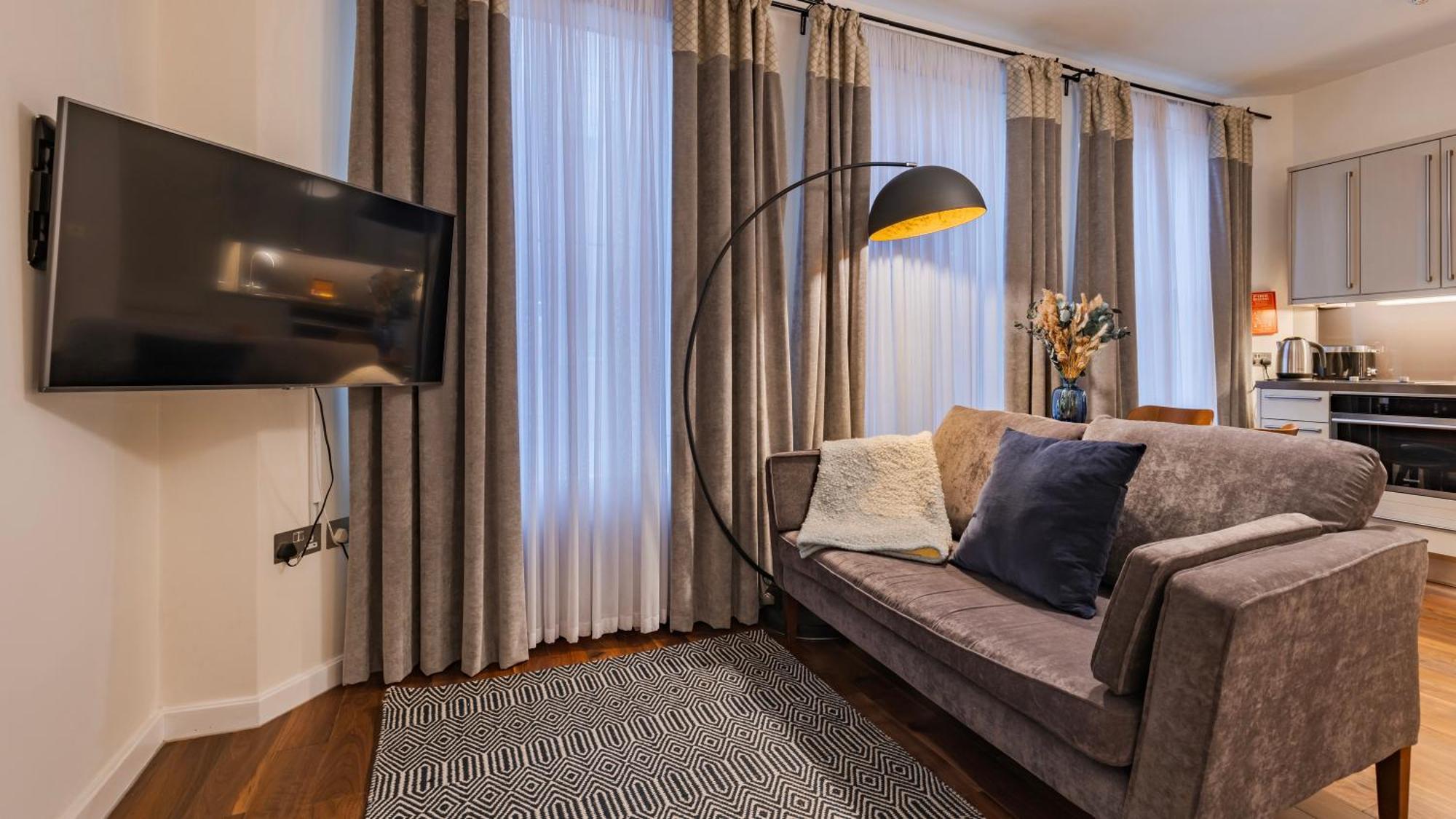 Monument Serviced Apartments By Lovelystay London Exterior photo