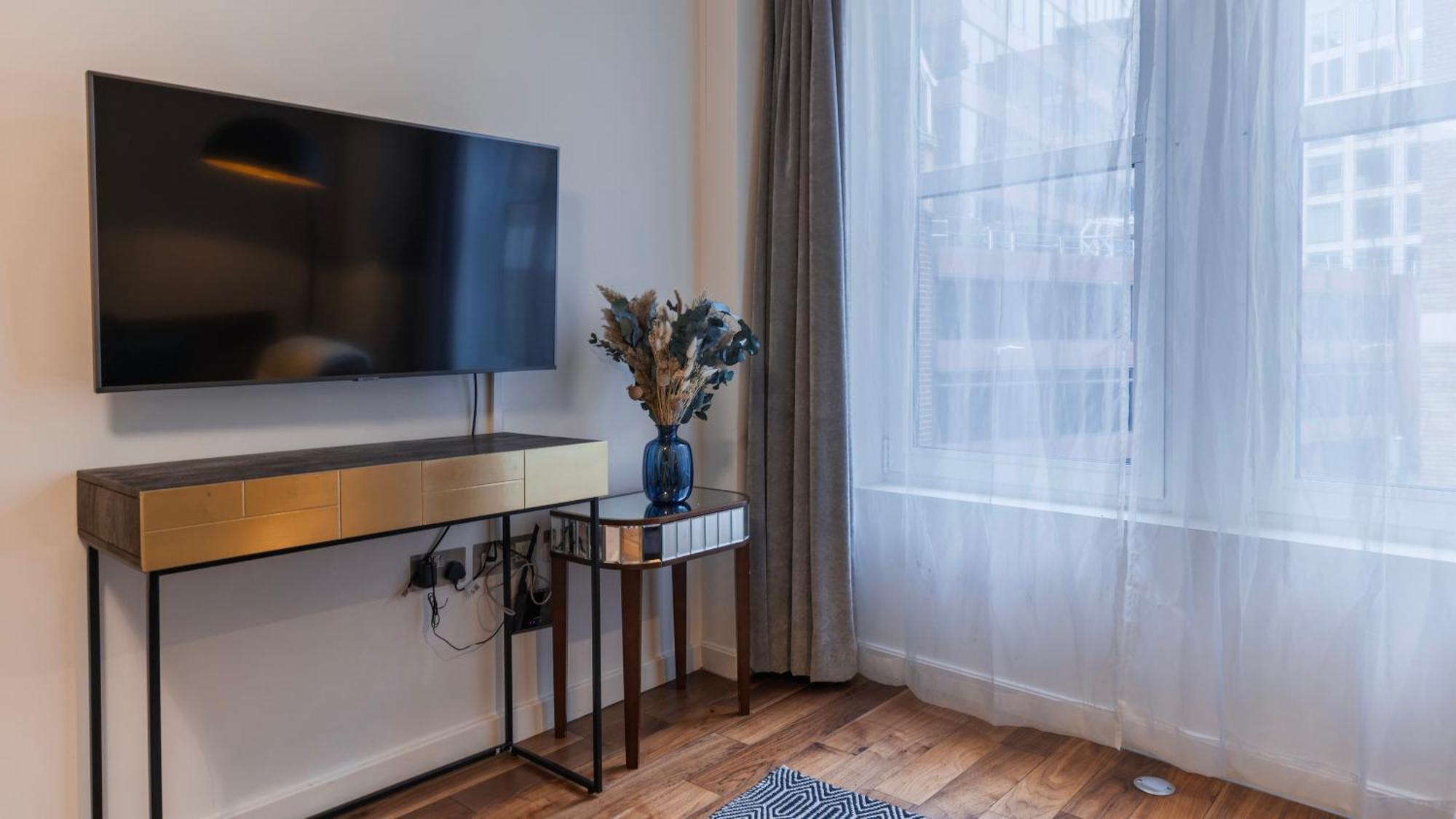 Monument Serviced Apartments By Lovelystay London Exterior photo